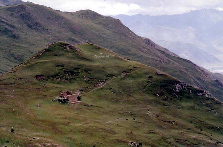 sky burial site yerpa valley