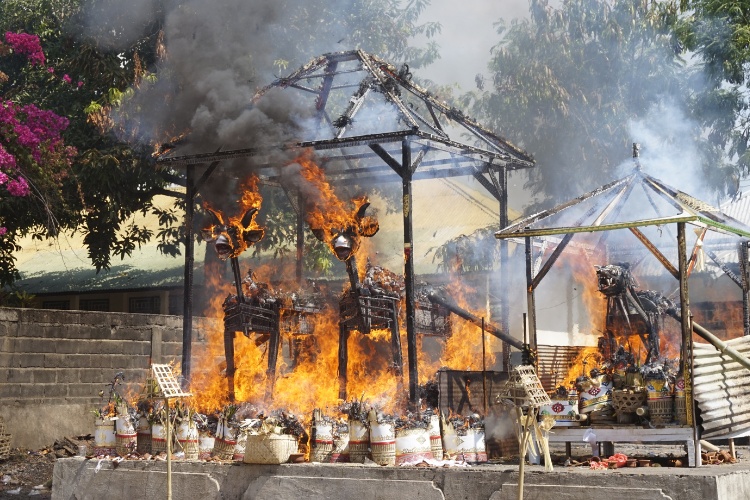 ngaben ceremony cremation ritual